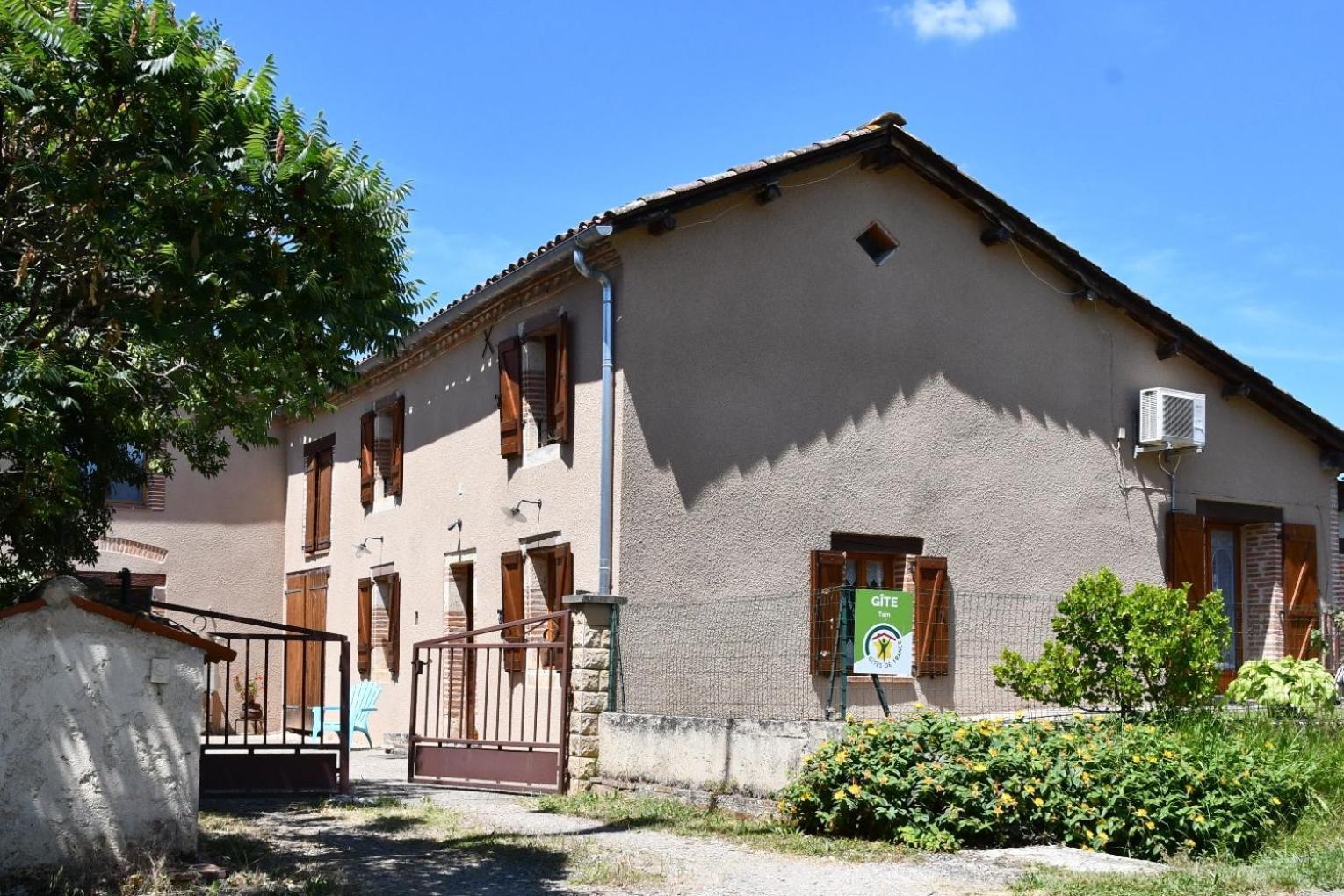 Gite De Tarou Labastide-de-Levis Exterior photo